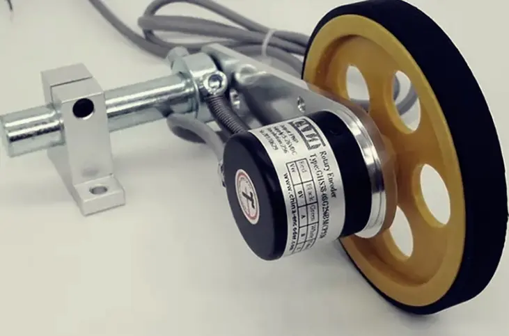 Encoder cho băng tải là gì? Cấu tạo, Nguyên lý và Cách lựa chọn phù hợp