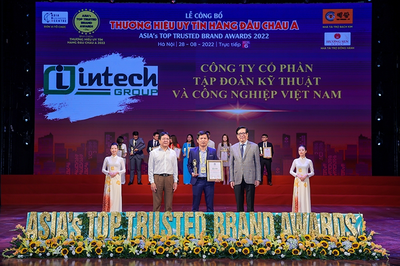 INTECH GROUP LỌT TOP 10 THƯƠNG HIỆU UY TÍN HÀNG ĐẦU CHÂU Á 2022