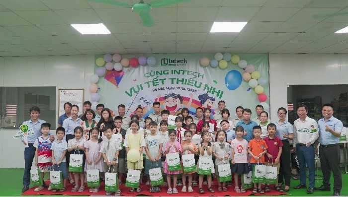 Gửi trọn yêu thương trong ngày Quốc Tế Thiếu Nhi 1/6