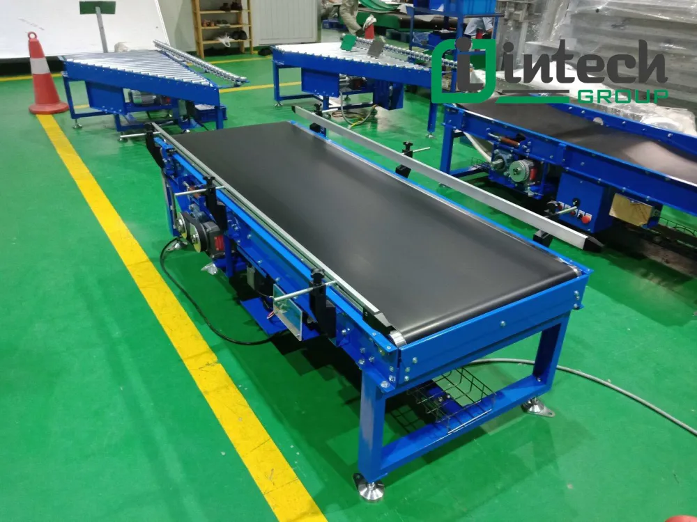 Anti-static conveyor belt