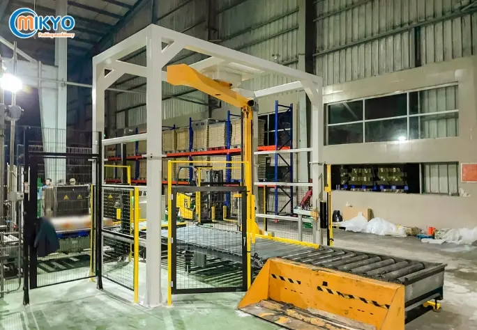 Máy quấn pallet tự động