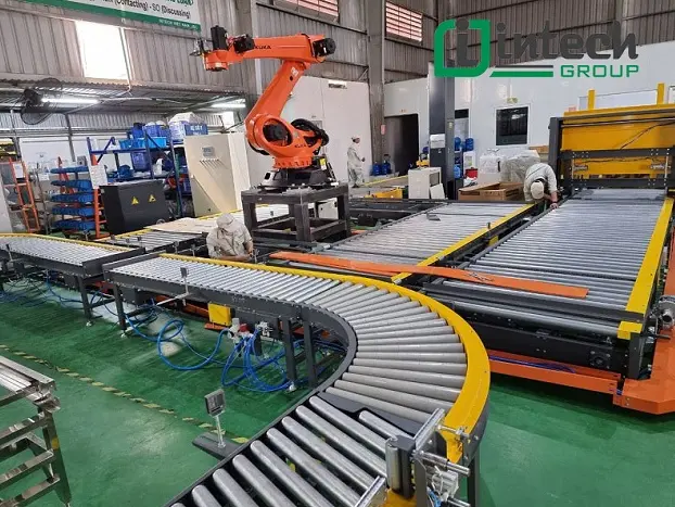 Băng tải con lăn vuông góc 90 độ