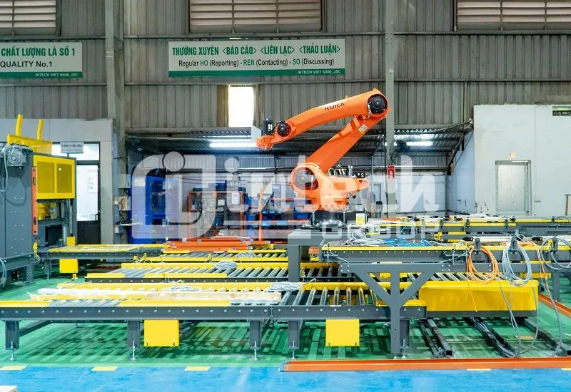 Detergent powder conveying line