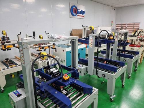 MK-1AW - Semi-automatic carton sealing machine