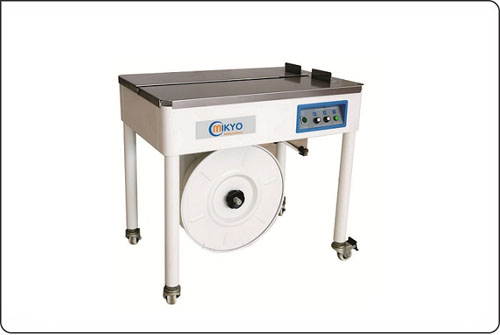 SMO6T Semi-Automatic Strapping Machine