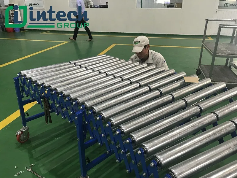 Seamless double roller